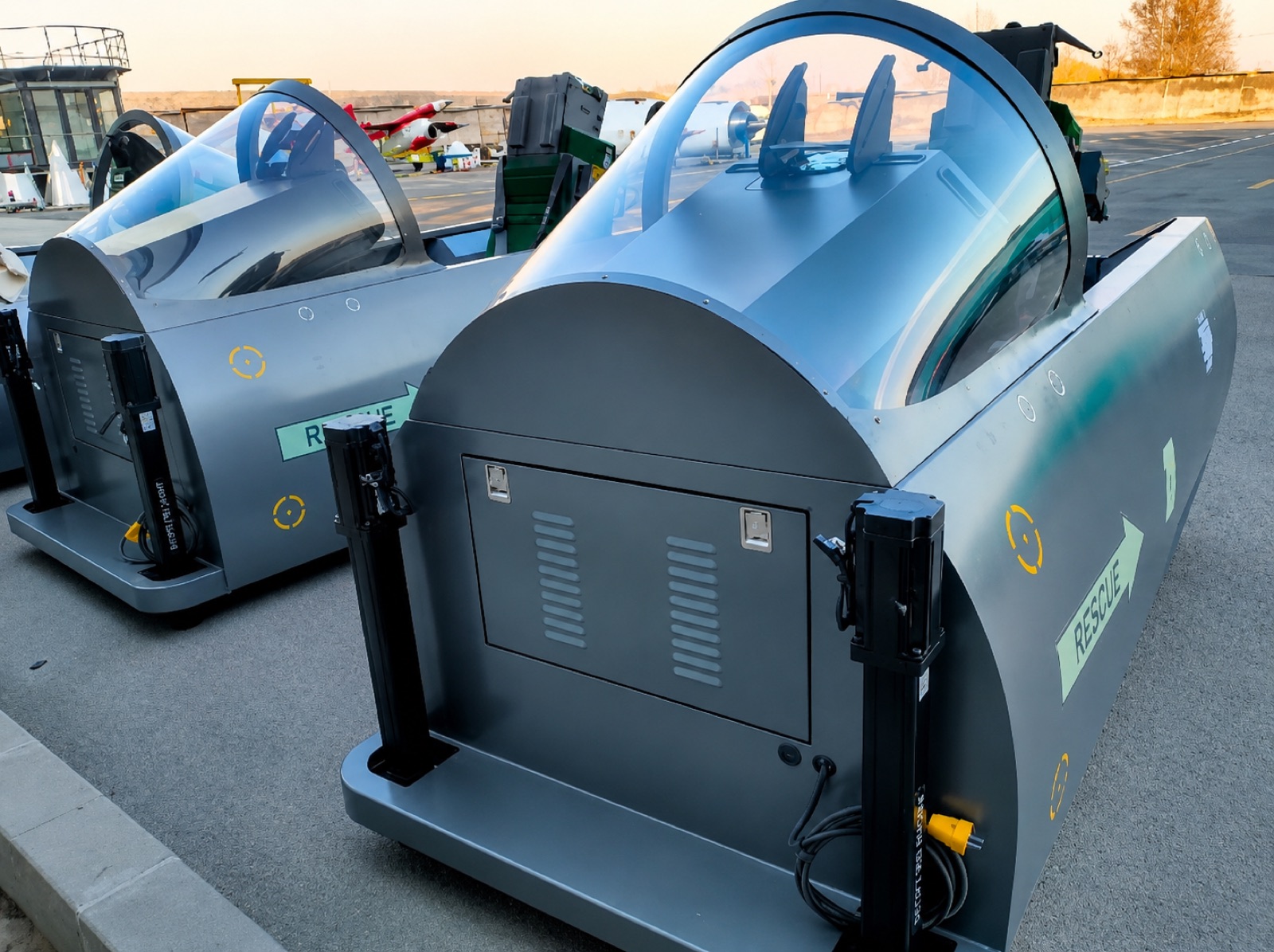 F-16 Cockpit Experience Simulator