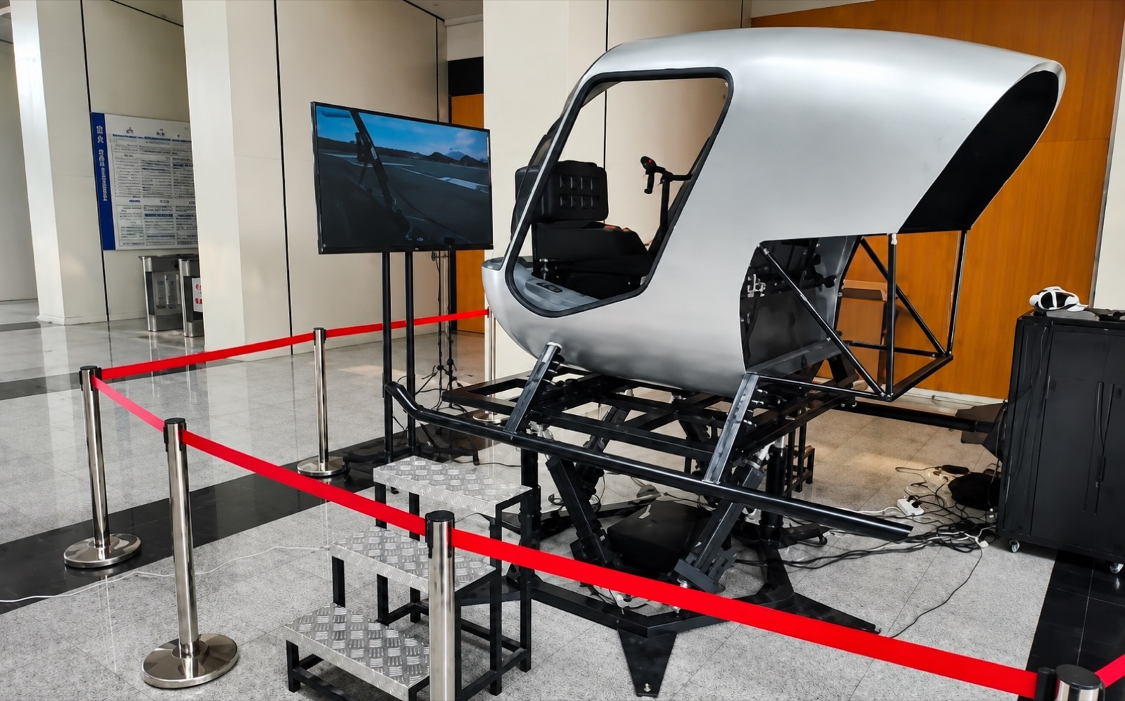 R44 / R22 Full-Motion Simulator